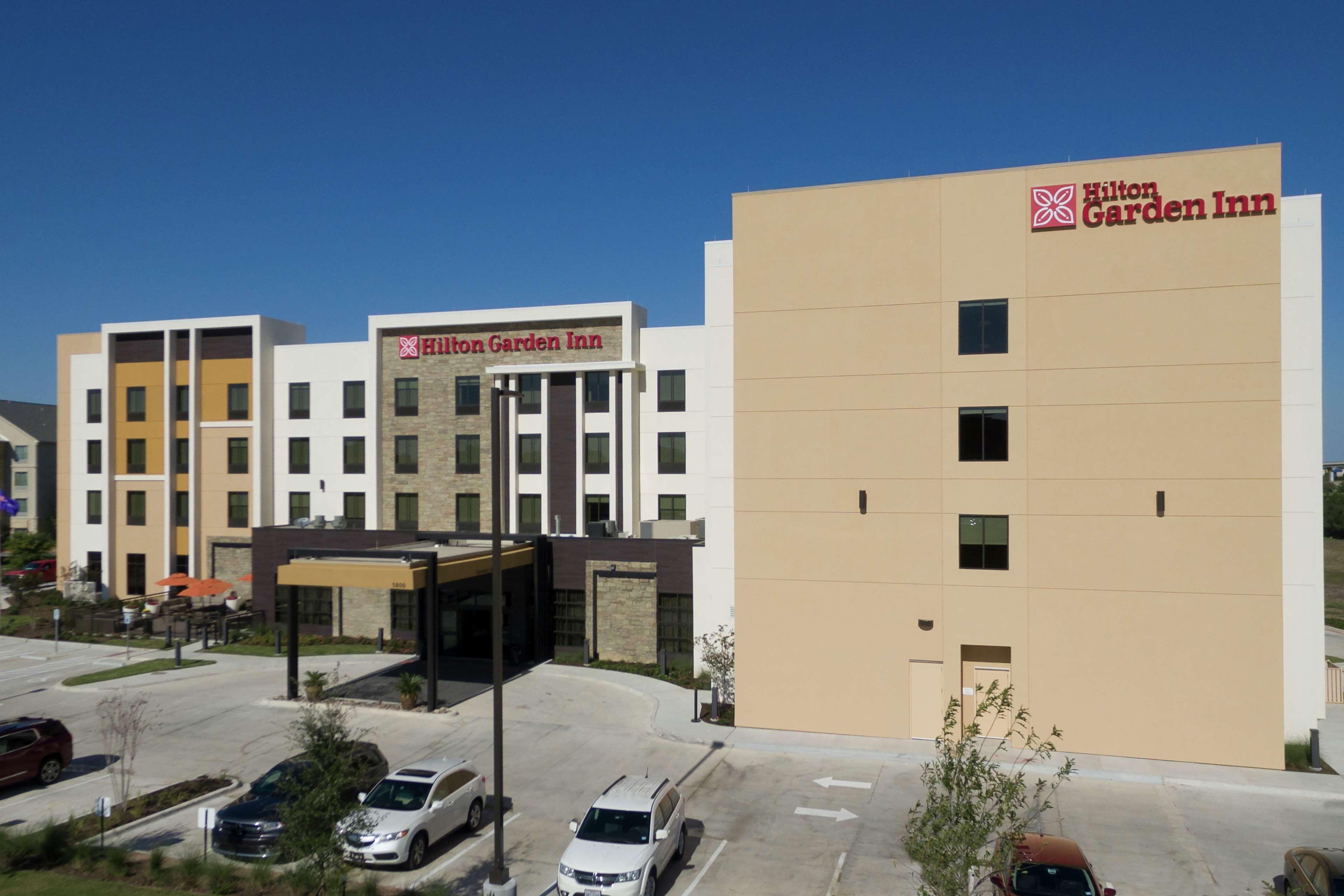 Hilton Garden Inn Waco Extérieur photo